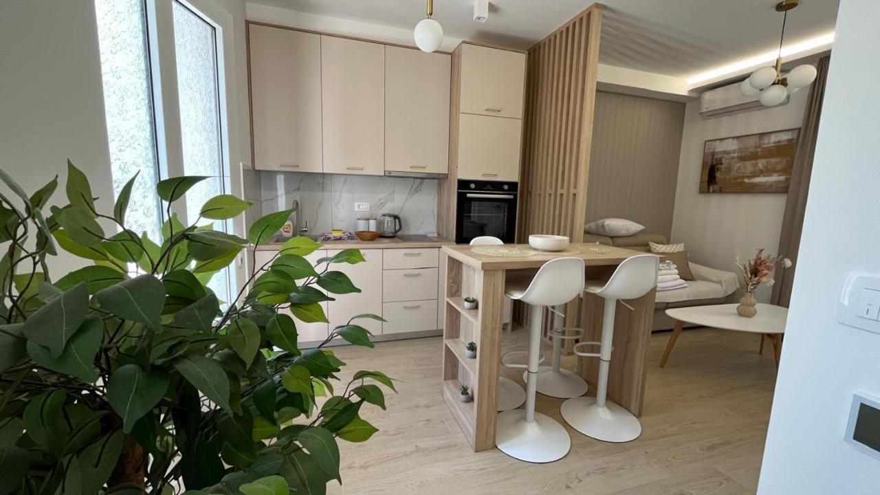 Dmm Apartments Tivat Exterior photo